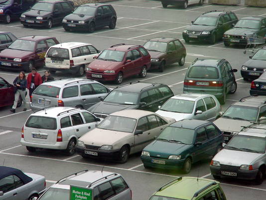 supermarkt-parkplatz.jpg